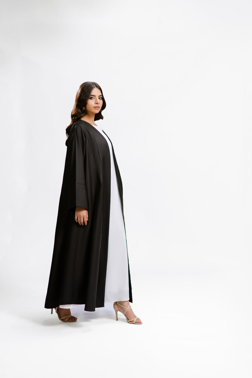 Black Box Pleated Abaya
