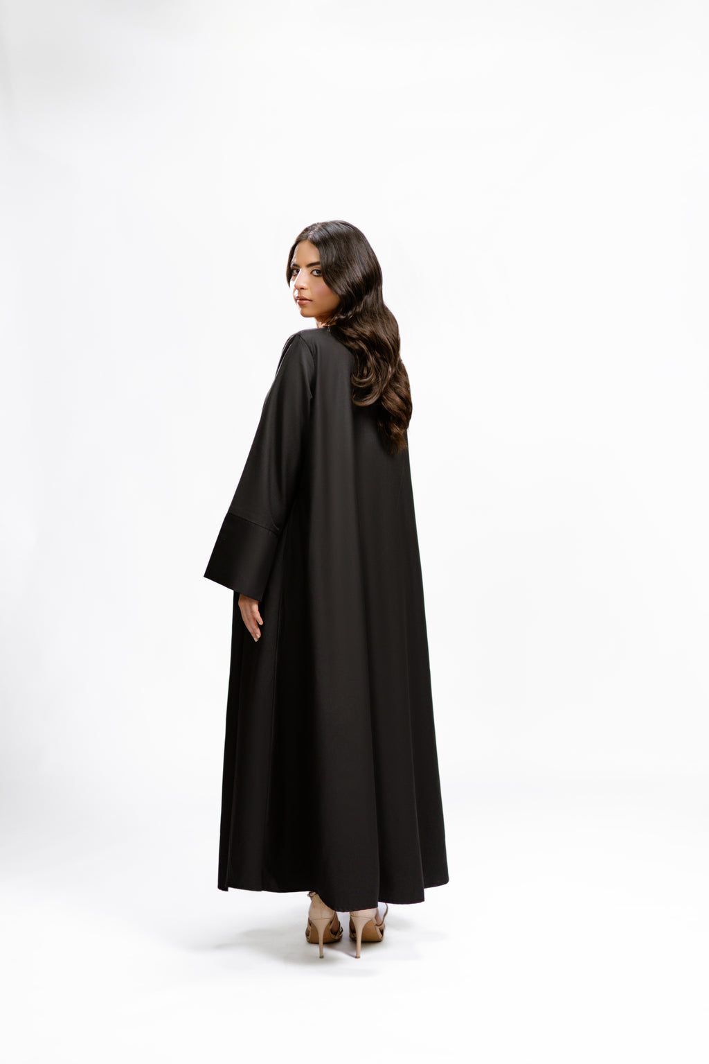 Black Box Pleated Abaya