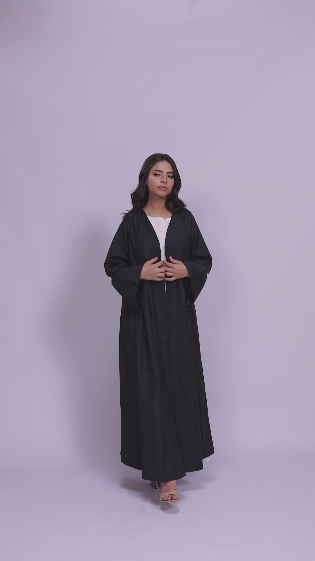 Black Box Pleated Abaya
